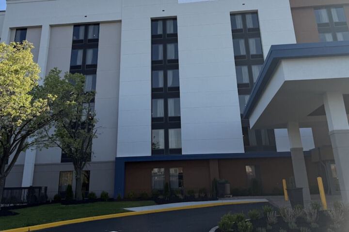 Hotel Entry