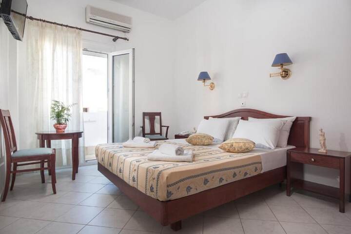 Room 3 of 14