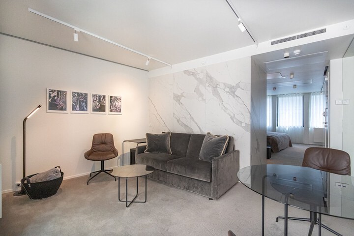 Room 16 of 45