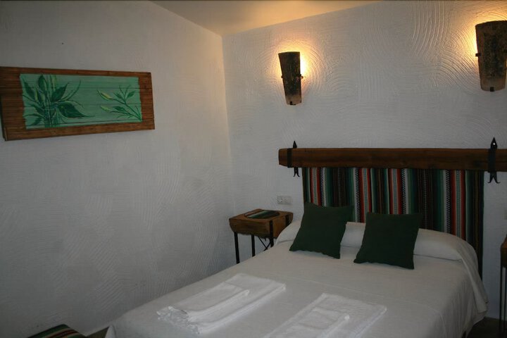 Room 3 of 3