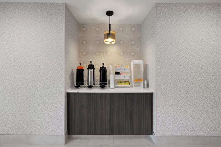 Breakfast/Coffee Service 21 of 31