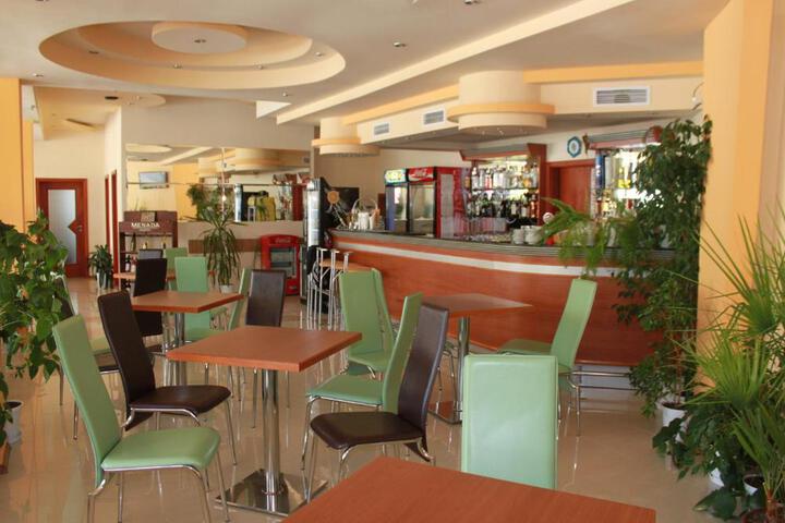 General 8 of 25