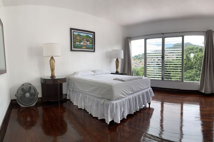 Room 21 of 44