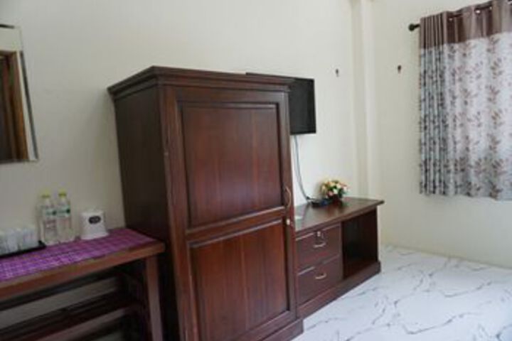 Room 40 of 49