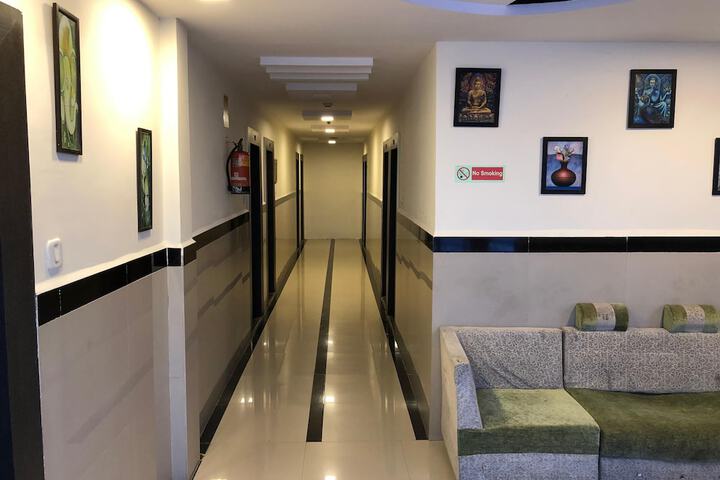 Room 4 of 6