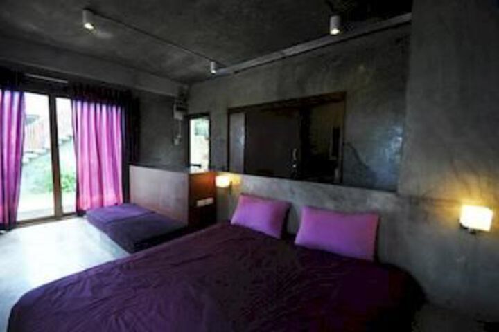 Room 28 of 43
