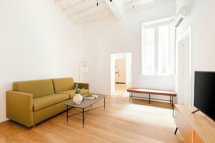 Lounge 11 of 29