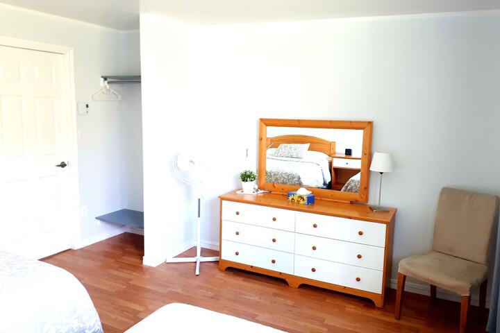 Room 15 of 118