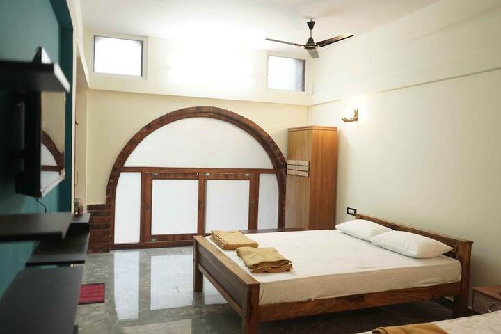 Room 5 of 7