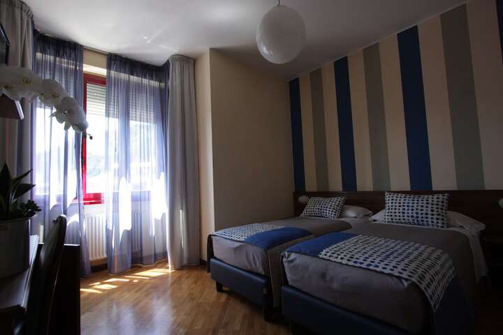 Room 14 of 60