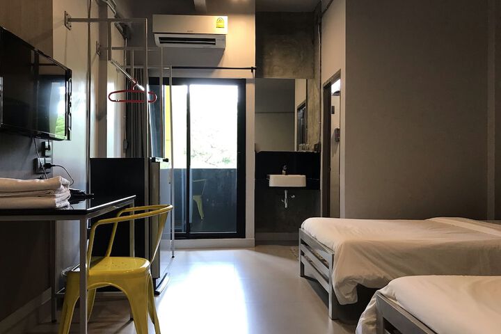 Room 19 of 58