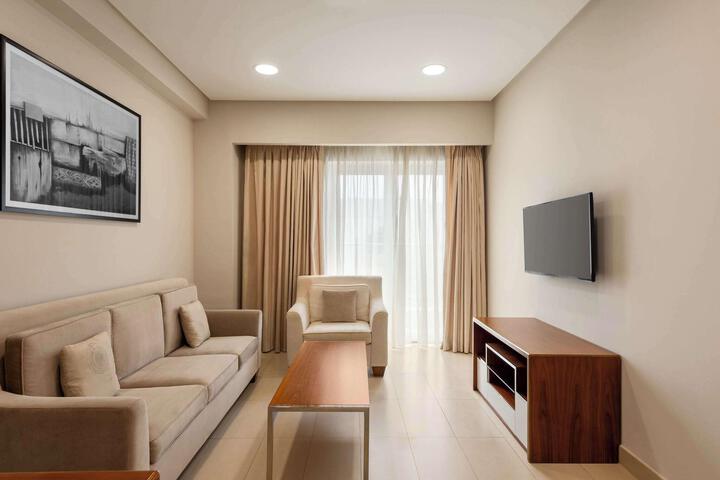 Room 50 of 74