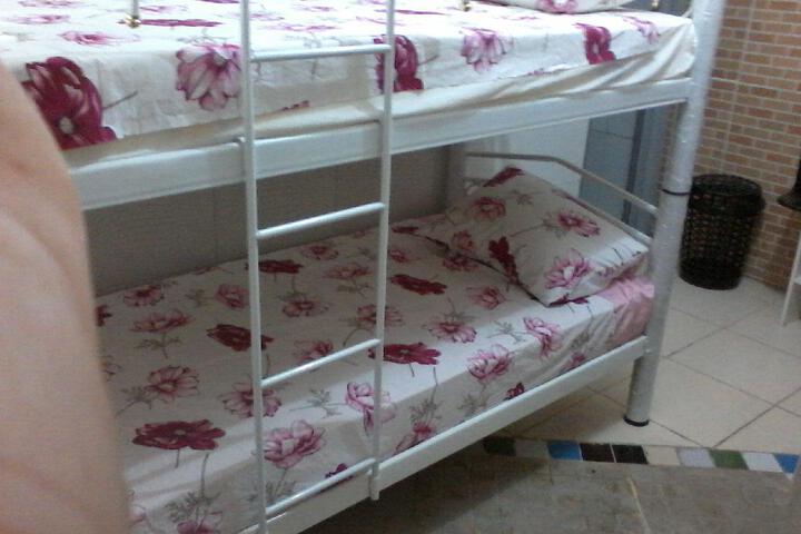 Room 64 of 85