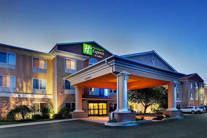 Hotel 73 of 77