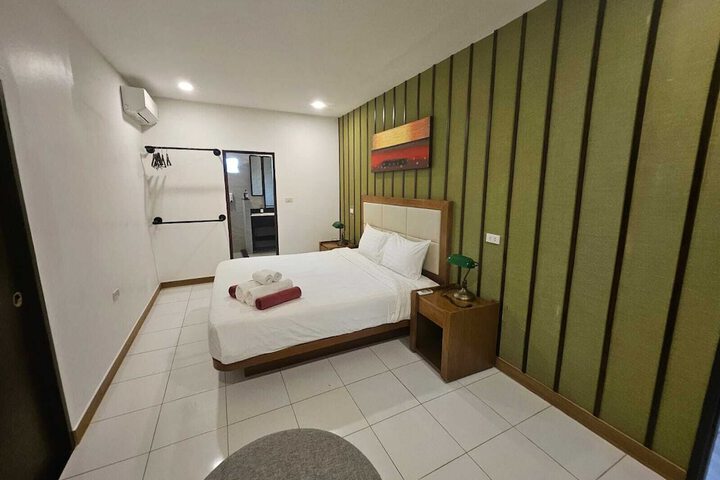 Room 34 of 160