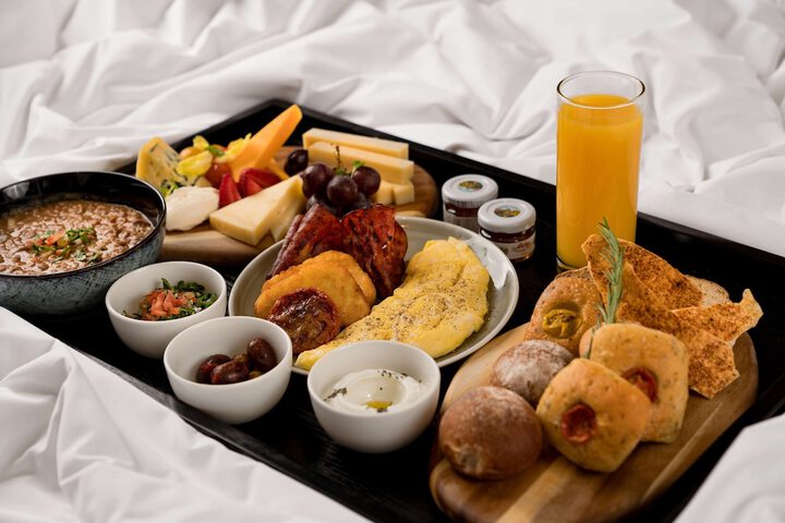 Breakfast/Coffee Service 74 of 136
