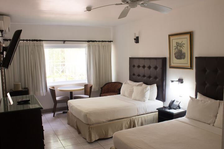 Room 32 of 91