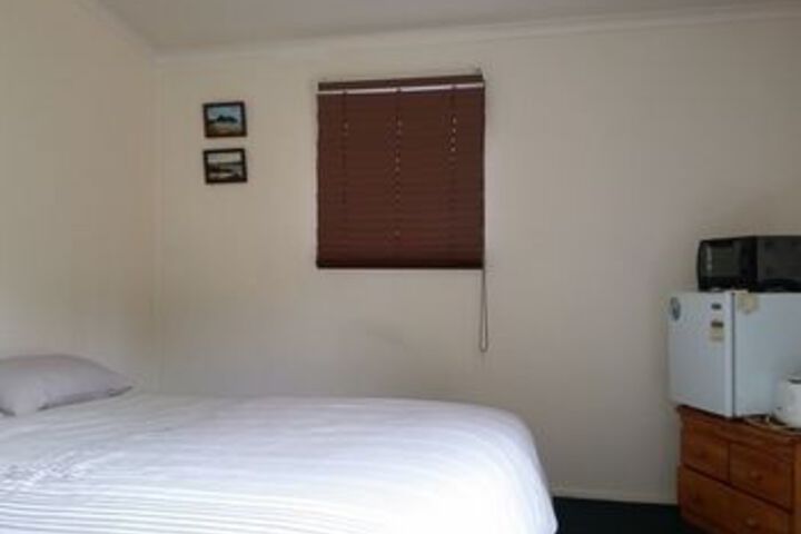 Room 19 of 66