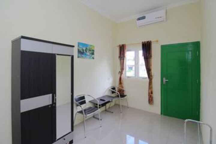 Room 8 of 22