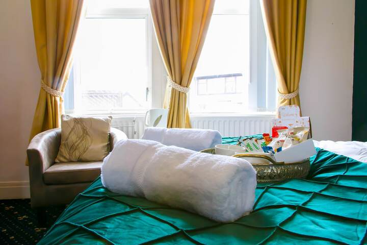 Room 21 of 174