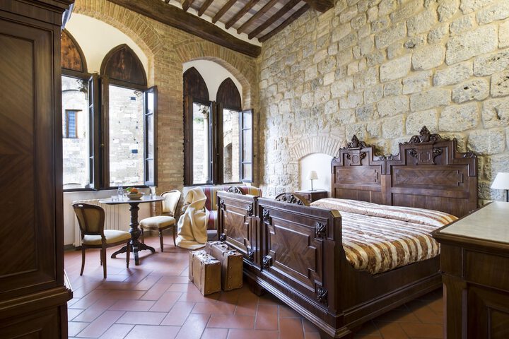 B & B Palazzo Tortoli in San Gimignano