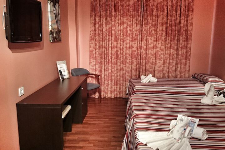 Room 22 of 36