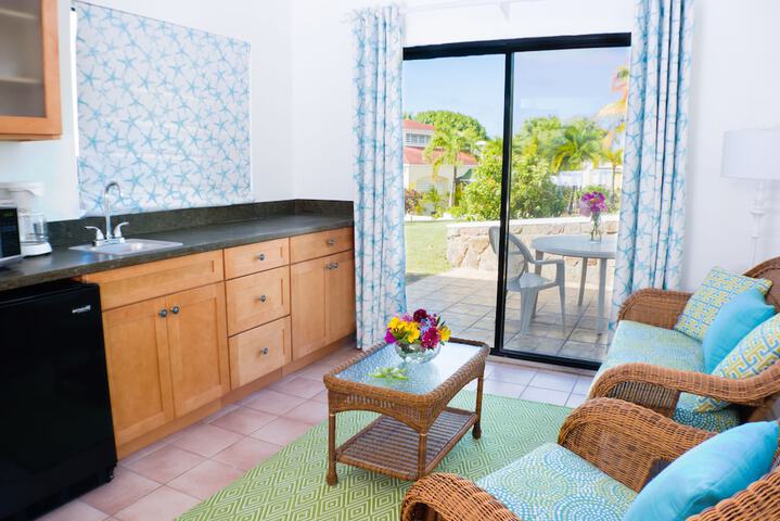 Private kitchenette