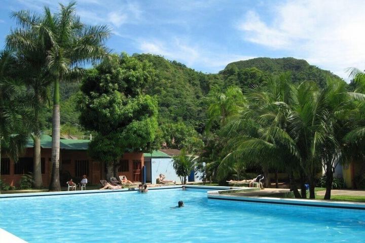 Pool 18 of 21