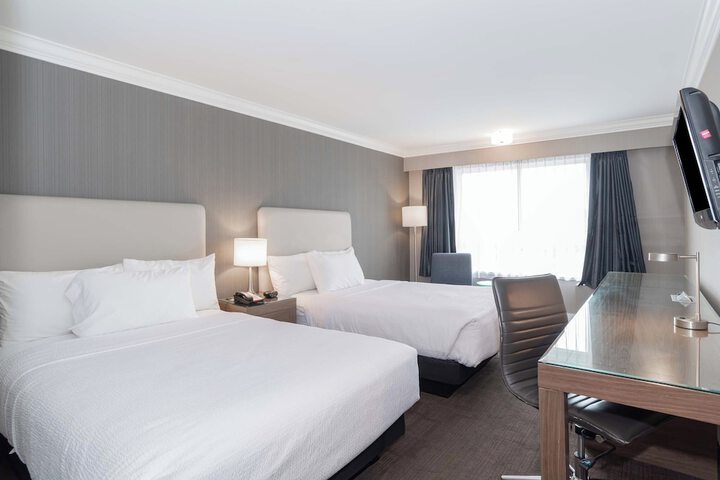 Room 10 of 29