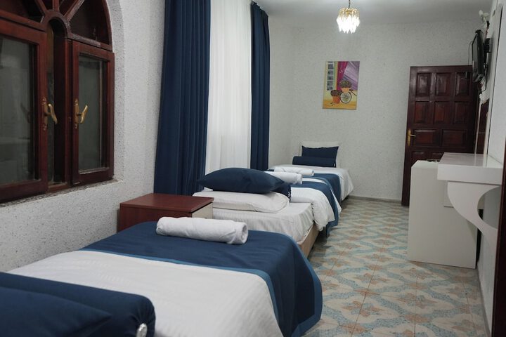 Room 8 of 62