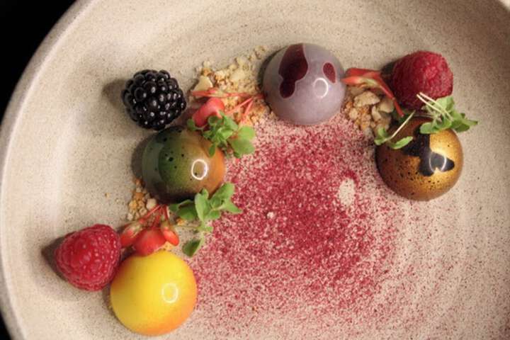 Dining 49 of 64