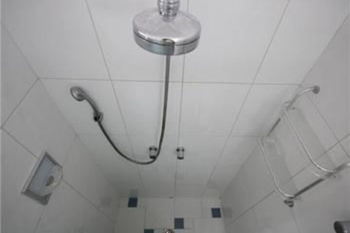 Room 9 of 62