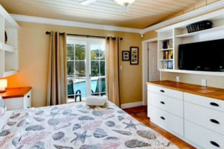 Room 4 of 23