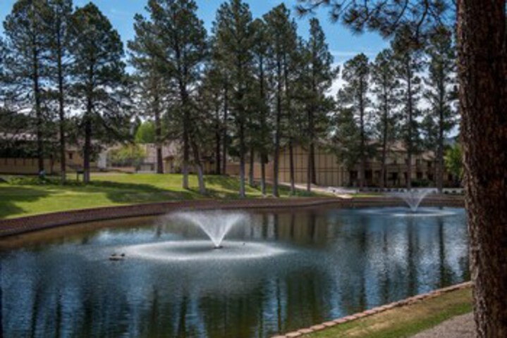 Hotel Exterior 6 of 28