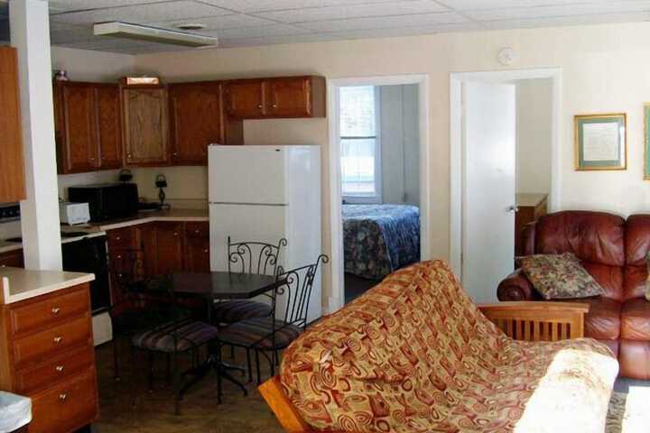Room 8 of 32