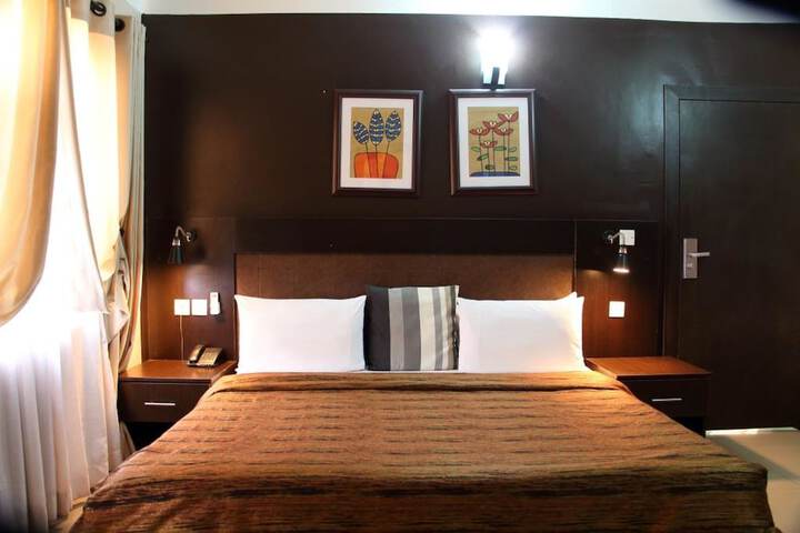 Room 13 of 24