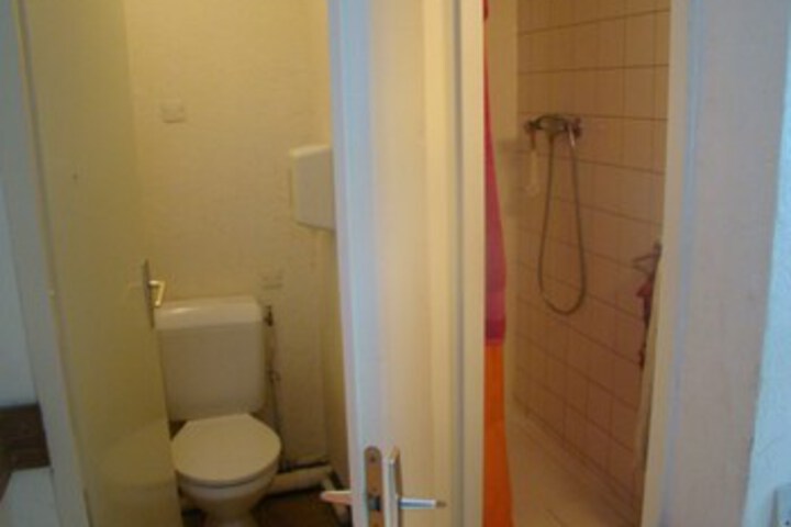 Room 6 of 59