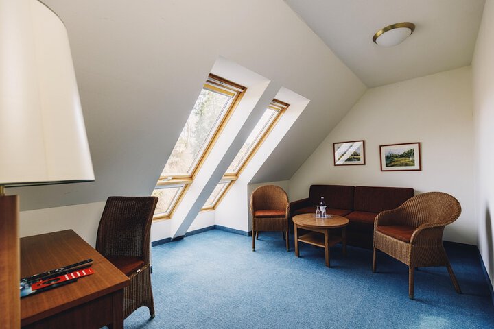Room 13 of 34