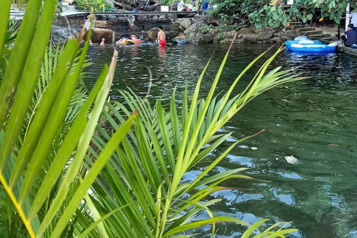 Pool 9 of 18