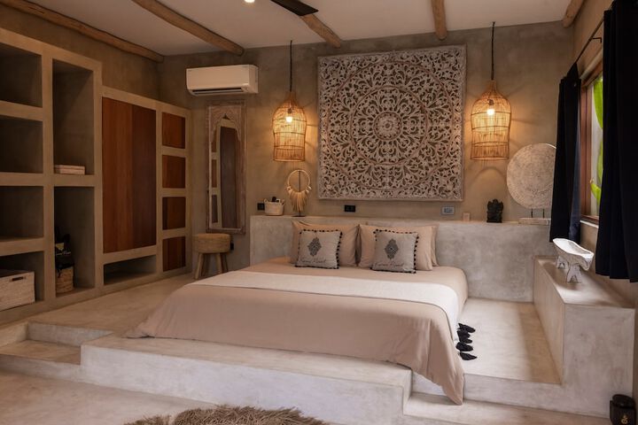 Room 40 of 178
