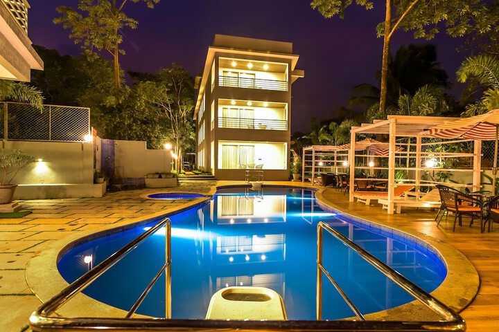 Pool 19 of 38