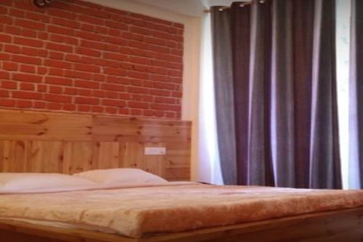 Room 3 of 24