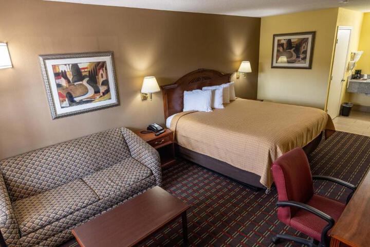 Standard King Bed Accessible (6 of 15)