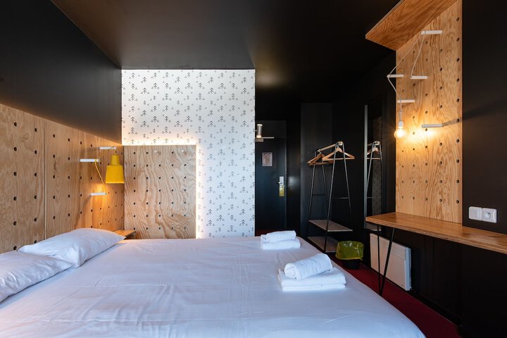 Room 25 of 91