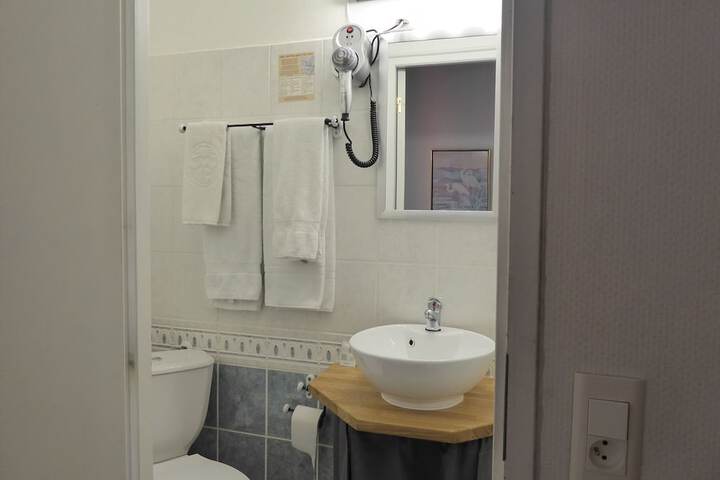 Room 40 of 67