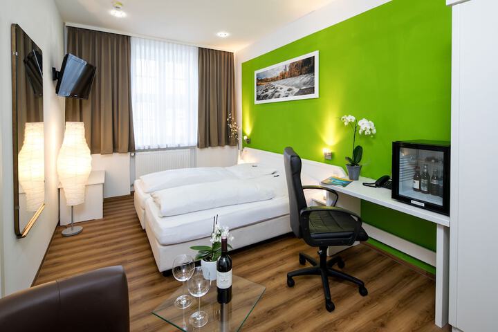 Room 3 of 13