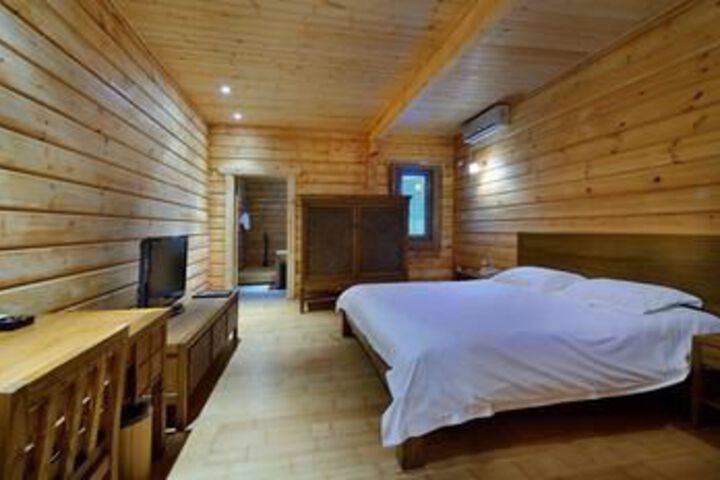 Room 30 of 54