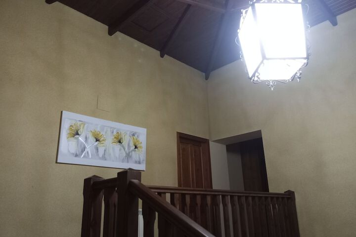 Room 7 of 14