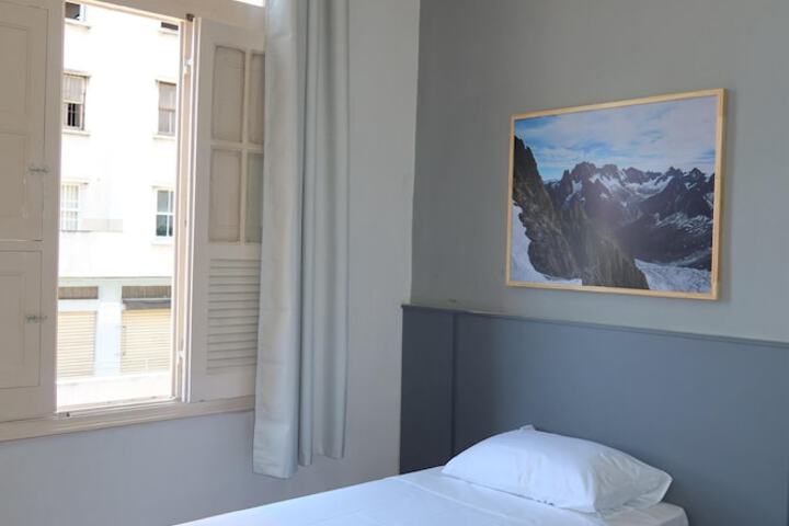 Room 44 of 111