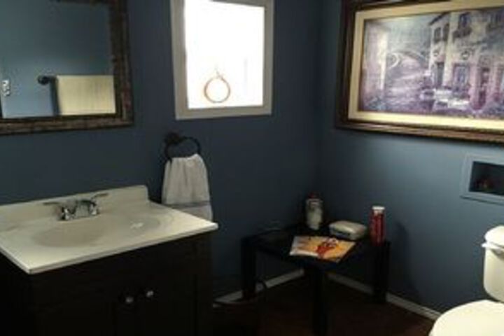 Room 6 of 61
